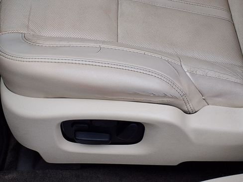 Used 2015 Lincoln MKS AWD w/ Equipment Group 101A image 4