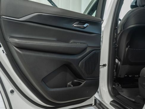 New 2026 Jeep Grand Cherokee L Laredo AWD/4WD image 40