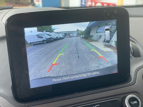 Used 2022 Ford Transit Connect XL image 43