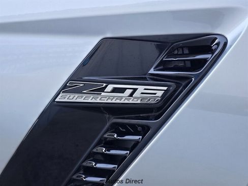 Used 2016 Chevrolet Corvette Z06 w/ Z07 Performance Package RWD image 48