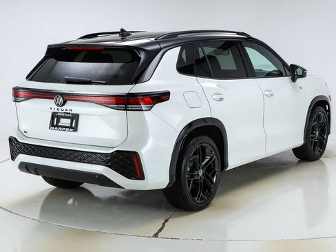 New 2026 Volkswagen Tiguan SE R-Line image 48