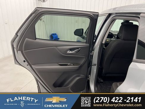 Used 2025 Chevrolet Blazer LT image 10