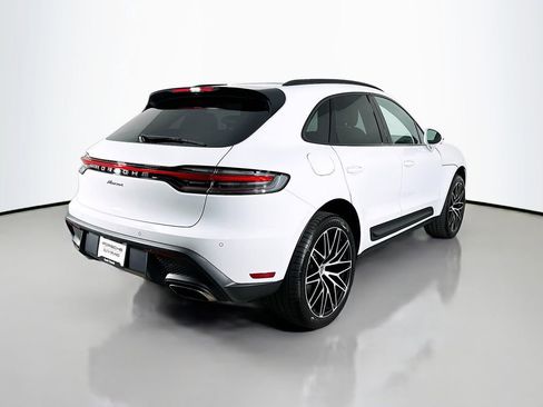 Certified 2026 Porsche Macan AWD/4WD image 9