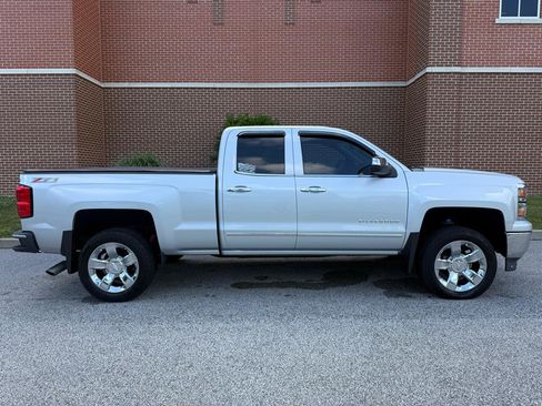 Used 2015 Chevrolet Silverado 1500 LTZ Z71 w/ LTZ Plus Package AWD/4WD image 16