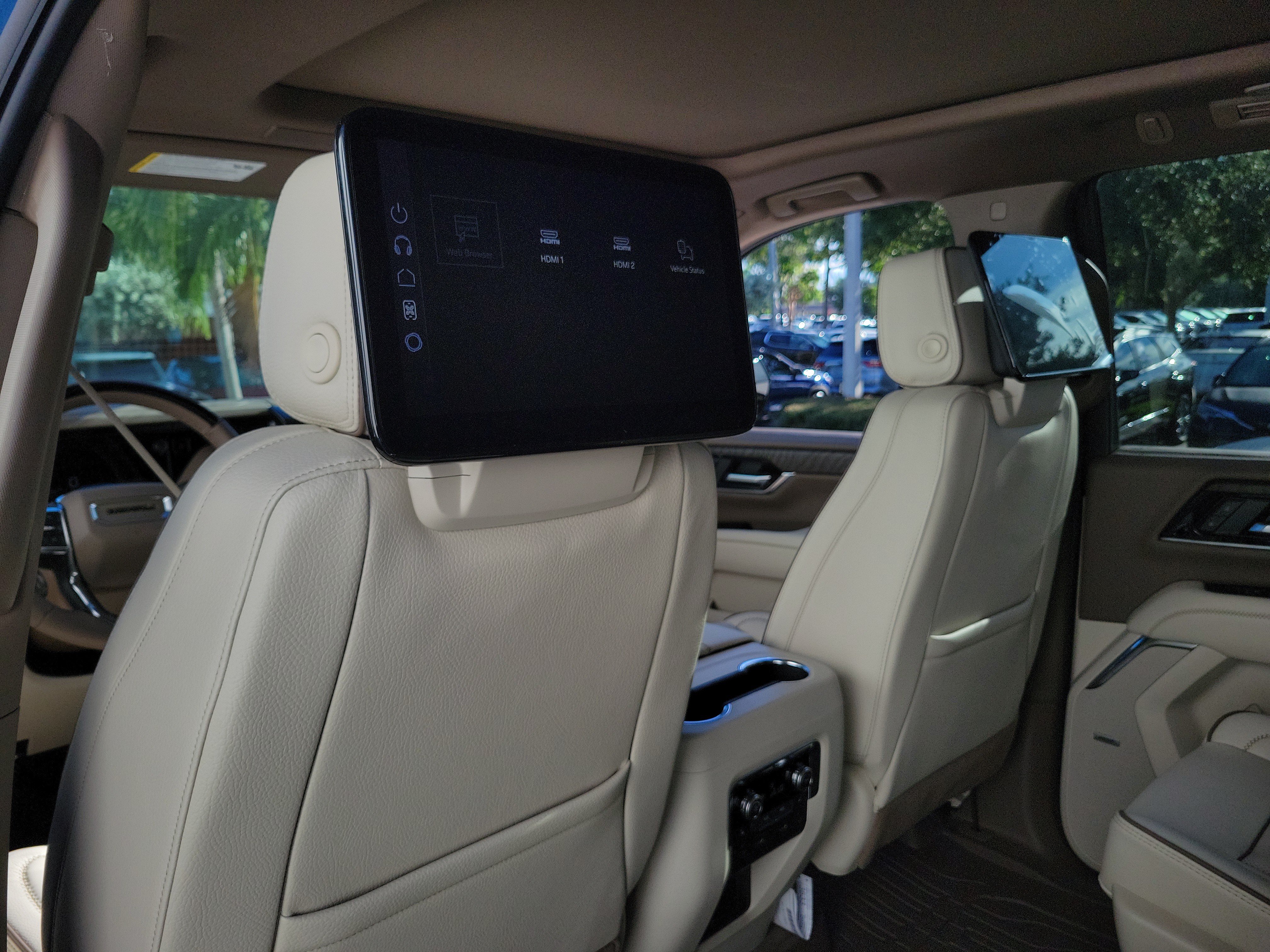 New 2026 GMC Yukon Denali w/ Denali Reserve Package AWD/4WD image 15