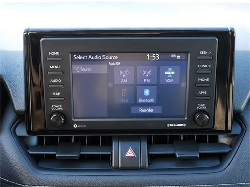 Used 2020 Toyota RAV4 XLE image 33