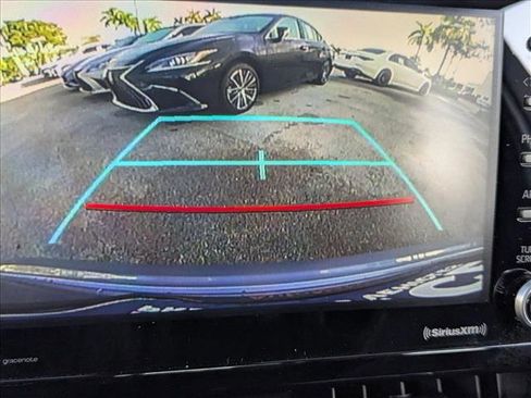 Used 2022 Toyota Corolla LE image 14