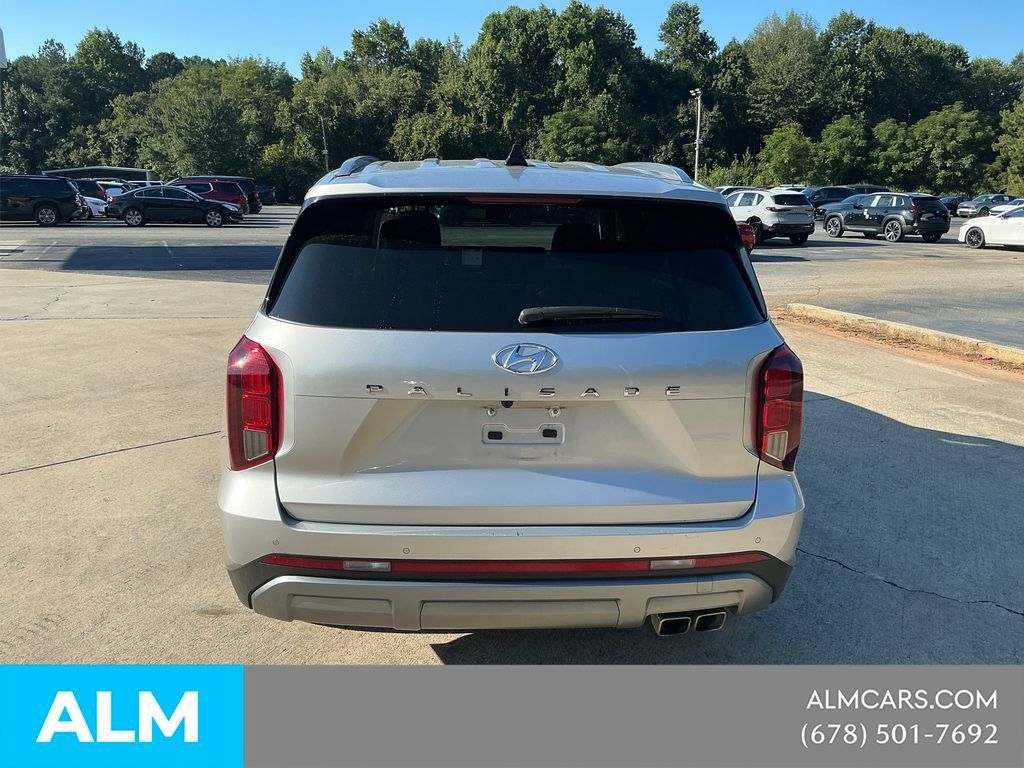 Used 2025 Hyundai Palisade SEL FWD image 4