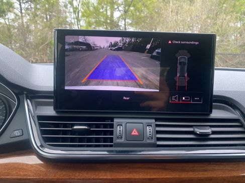 Used 2023 Audi Q5 2.0T Premium w/ Convenience Package image 25