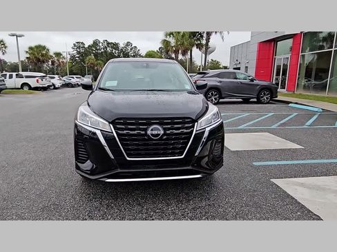 New 2025 Nissan Kicks Play S image 19