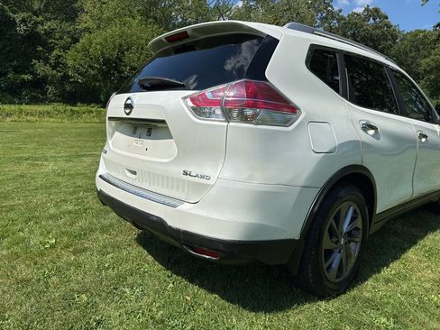 Used 2016 Nissan Rogue SL AWD/4WD image 22