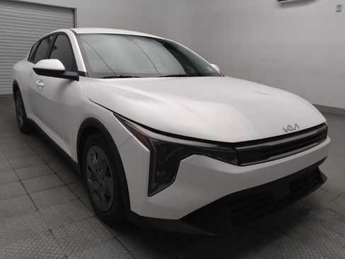 Used 2025 Kia K4 FWD image 13