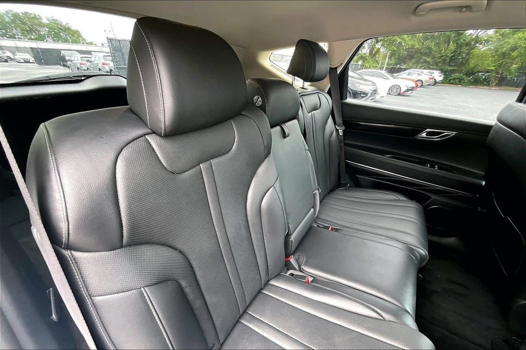 Used 2025 Genesis GV80 2.5T Standard AWD/4WD image 25