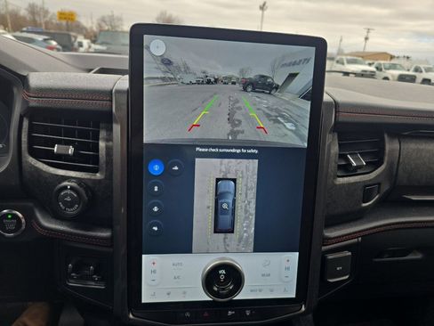 Used 2024 Ford Expedition Max Limited image 30