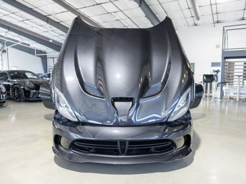 Used 2013 SRT Viper GTS w/ GTS Laguna Interior Pkg image 33