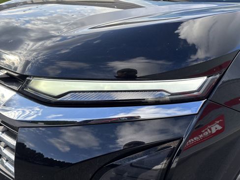 Used 2025 Chevrolet Equinox LT AWD/4WD image 10