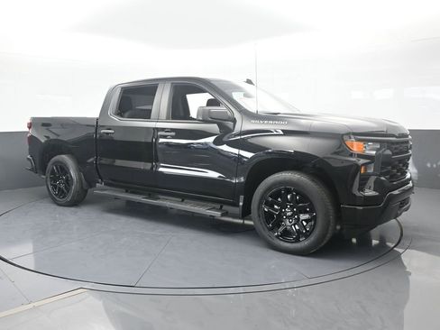 Used 2023 Chevrolet Silverado 1500 Custom image 8