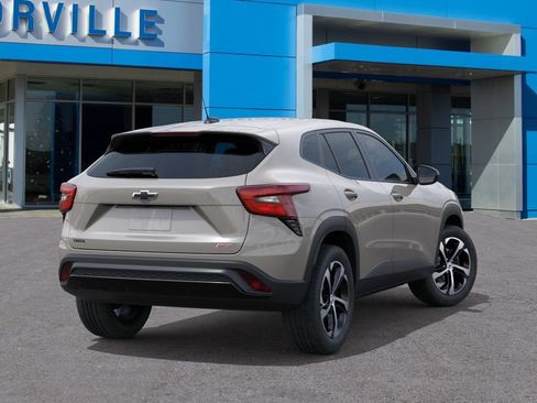New 2026 Chevrolet Trax RS FWD image 4