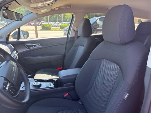 New 2026 Kia Sportage S image 21