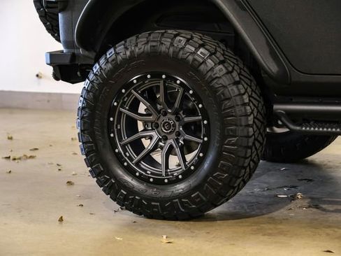 Used 2024 Jeep Wrangler Unlimited Sport image 31