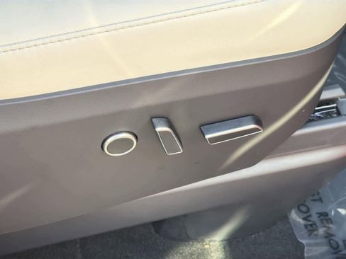 Used 2024 Tesla Model X Plaid image 36