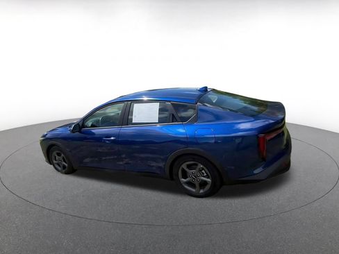 Used 2025 Kia K4 FWD image 10