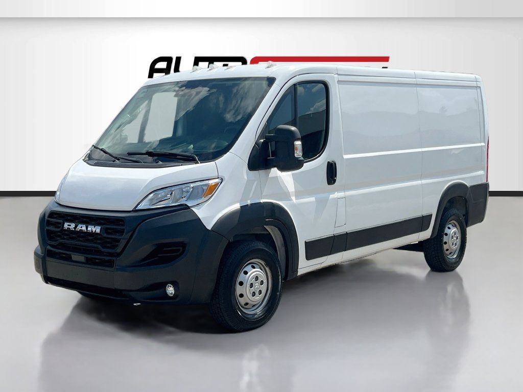 Used 2023 RAM ProMaster 2500 FWD image 3