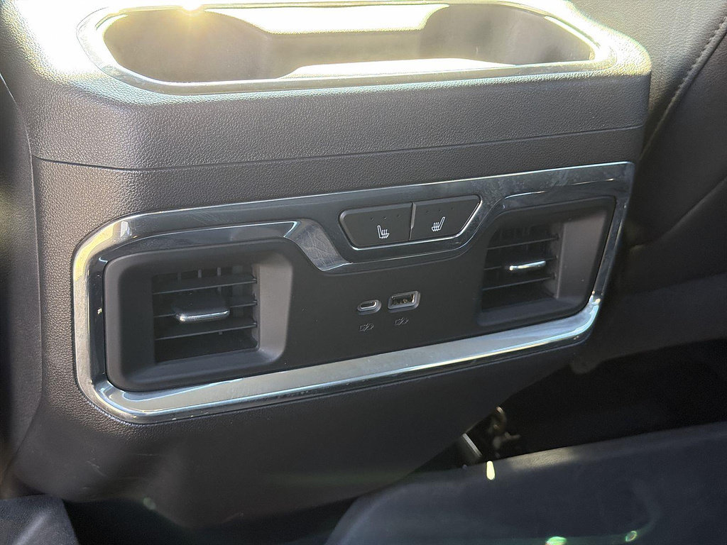 Used 2024 Chevrolet Silverado 1500 LTZ AWD/4WD image 20