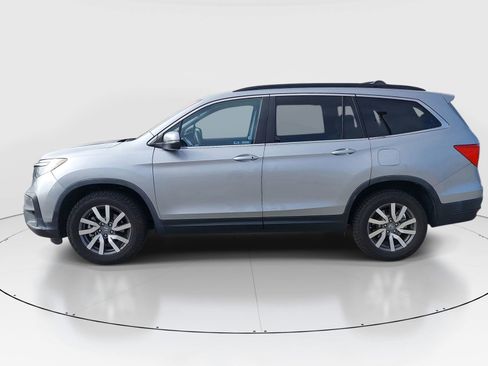 Used 2019 Honda Pilot EX image 4