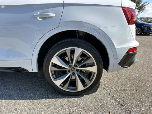 Used 2023 Audi SQ5 Premium Plus w/ Premium Plus Package image 11