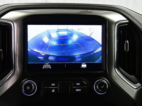 Used 2021 Chevrolet Silverado 1500 LT image 24