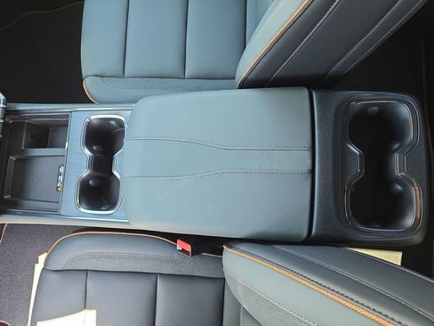 New 2026 GMC Acadia AT4 w/ Luxury Package AWD/4WD image 26
