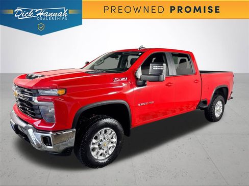 Used 2024 Chevrolet Silverado 2500 LT image 1