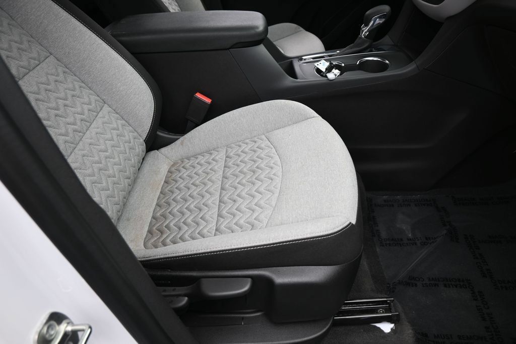 Used 2024 Chevrolet Equinox LS w/ Driver Confidence II Package FWD image 38