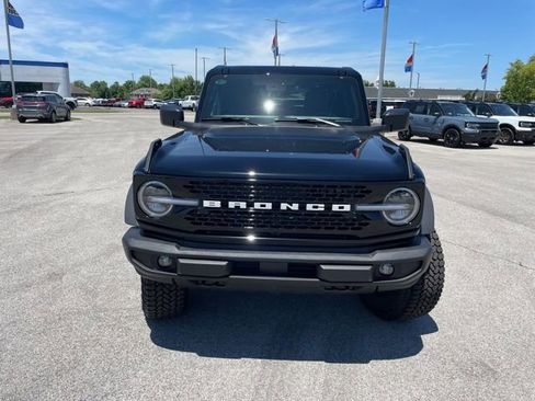 New 2026 Ford Bronco Outer Banks w/ Sasquatch Package AWD/4WD image 3