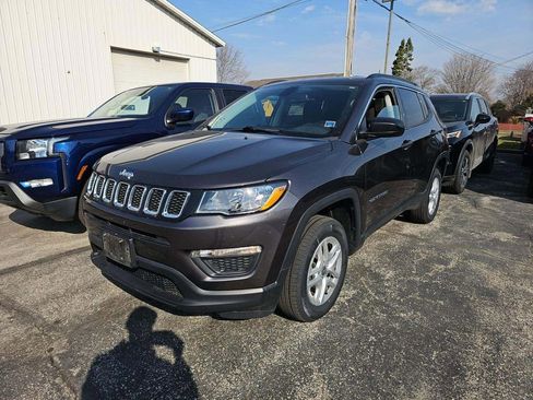 Used 2020 Jeep Compass Sport w/ Cold Weather Group image 5