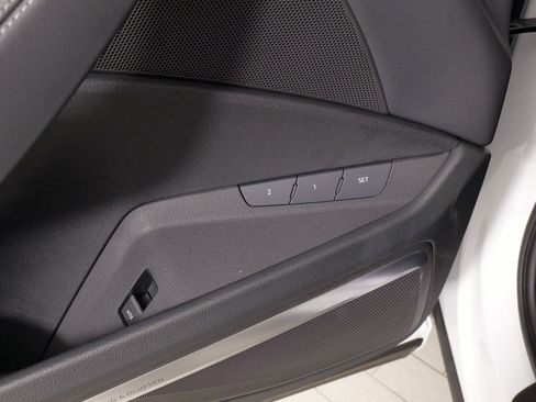 Used 2024 Audi Q8 e-tron Premium Plus w/ Premium Plus Package image 26