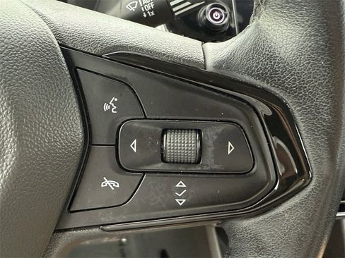 Used 2023 Chevrolet Bolt EUV Premier image 21