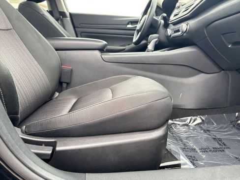 Used 2024 Nissan Altima 2.5 SV image 25