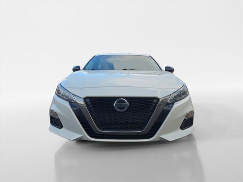Used 2022 Nissan Altima 2.0 SR image 8