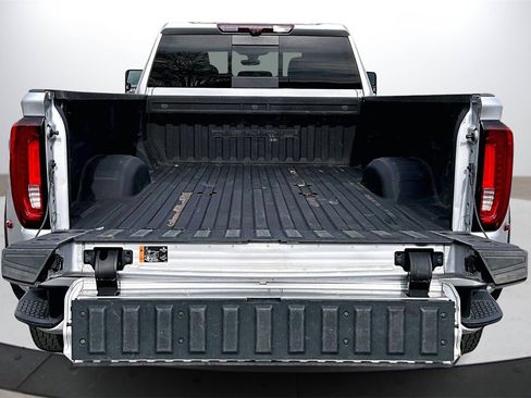 Used 2023 GMC Sierra 3500 Denali w/ Denali Ultimate Package image 25