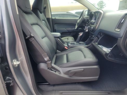 Used 2022 Chevrolet Colorado Z71 AWD/4WD image 8