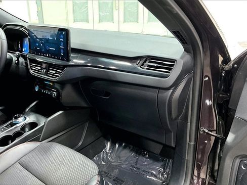 Certified 2023 Ford Escape ST-Line w/ Tech Pack #1 image 15