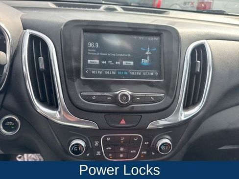 Used 2018 Chevrolet Equinox LT FWD image 13