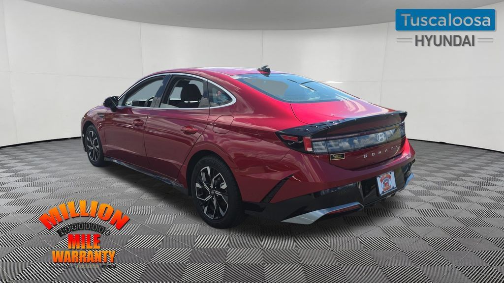 Used 2025 Hyundai Sonata SEL FWD image 5