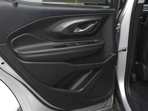 Used 2020 GMC Terrain SLT w/ Preferred Package image 28