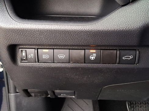 Used 2025 Toyota RAV4 XLE Premium image 26