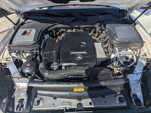 Used 2017 Mercedes-Benz GLC 300 4MATIC image 30