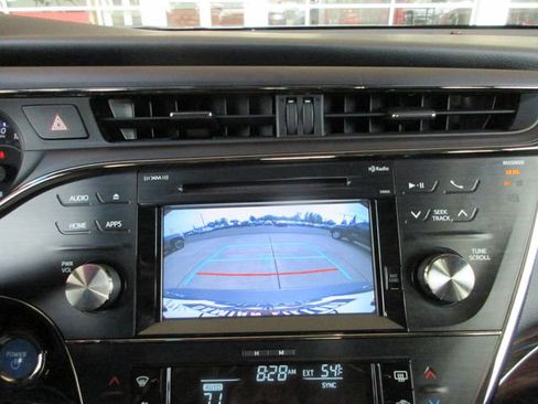 Used 2015 Toyota Avalon XLE Touring FWD image 14
