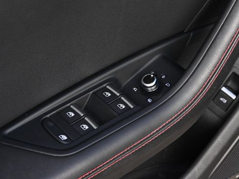 Used 2018 Audi A4 2.0T Premium Plus w/ Premium Plus Package image 30